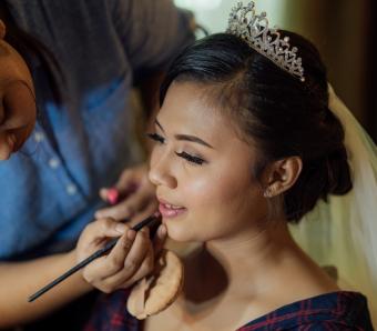 Make Up Bride