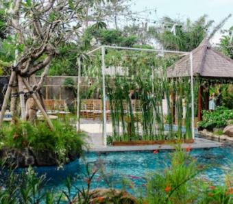 The Leaf Jimbaran main pool wedding venue