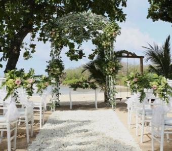 Ceremony decoration La playa wedding 