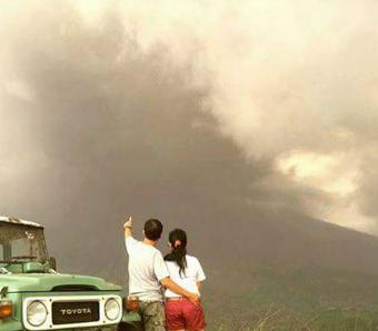 mount agung back ground photo 