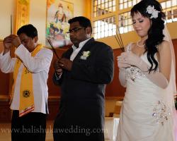 Buddhist wedding on Prayer 