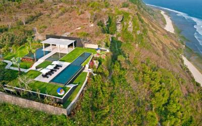 Sanctus Villa